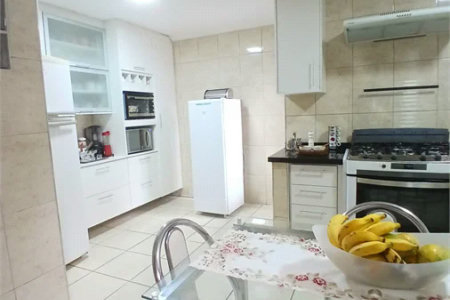 Casa à venda com 3 quartos, sendo 1 suíte, em Vila Rica, São Paulo, SP