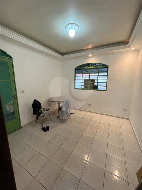 Casa à venda com 3 quartos, sendo 1 suíte, em Loteamento Residencial Vista Linda, São José dos Campos, SP