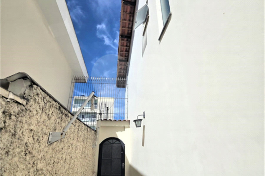 Sobrado à venda ou para alugar com 3 quartos, sendo 2 suítes,  em Vila Lucia, São Paulo, SP