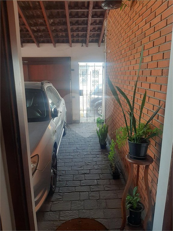 Casa à venda com 3 quartos, sendo 1 suíte,  no Centro, Mogi das Cruzes, SP