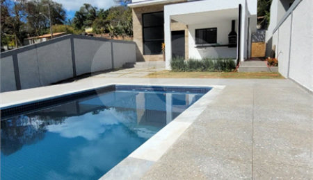 Casa à venda com 3 quartos, sendo 1 suíte,  em Pedra Vermelha (terra Preta), Mairiporã, SP
