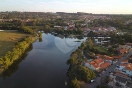 Casa à venda com 3 quartos, sendo 1 suíte, no Centro, Araçoiaba da Serra, SP