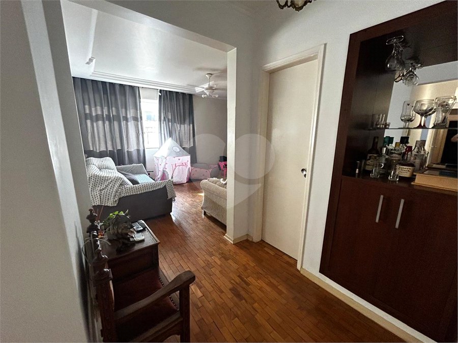 Apartamento à venda com 3 quartos, sendo 1 suíte, no Centro, Ribeirão Preto, SP