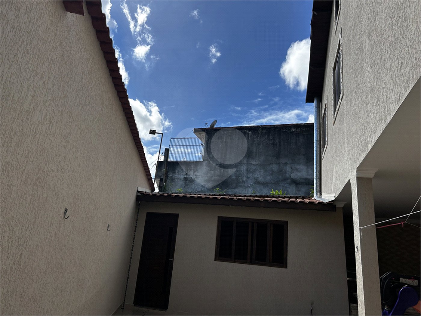 Sobrado à venda com 3 quartos, sendo 1 suíte,  em Vila Romanópolis, Ferraz de Vasconcelos, SP