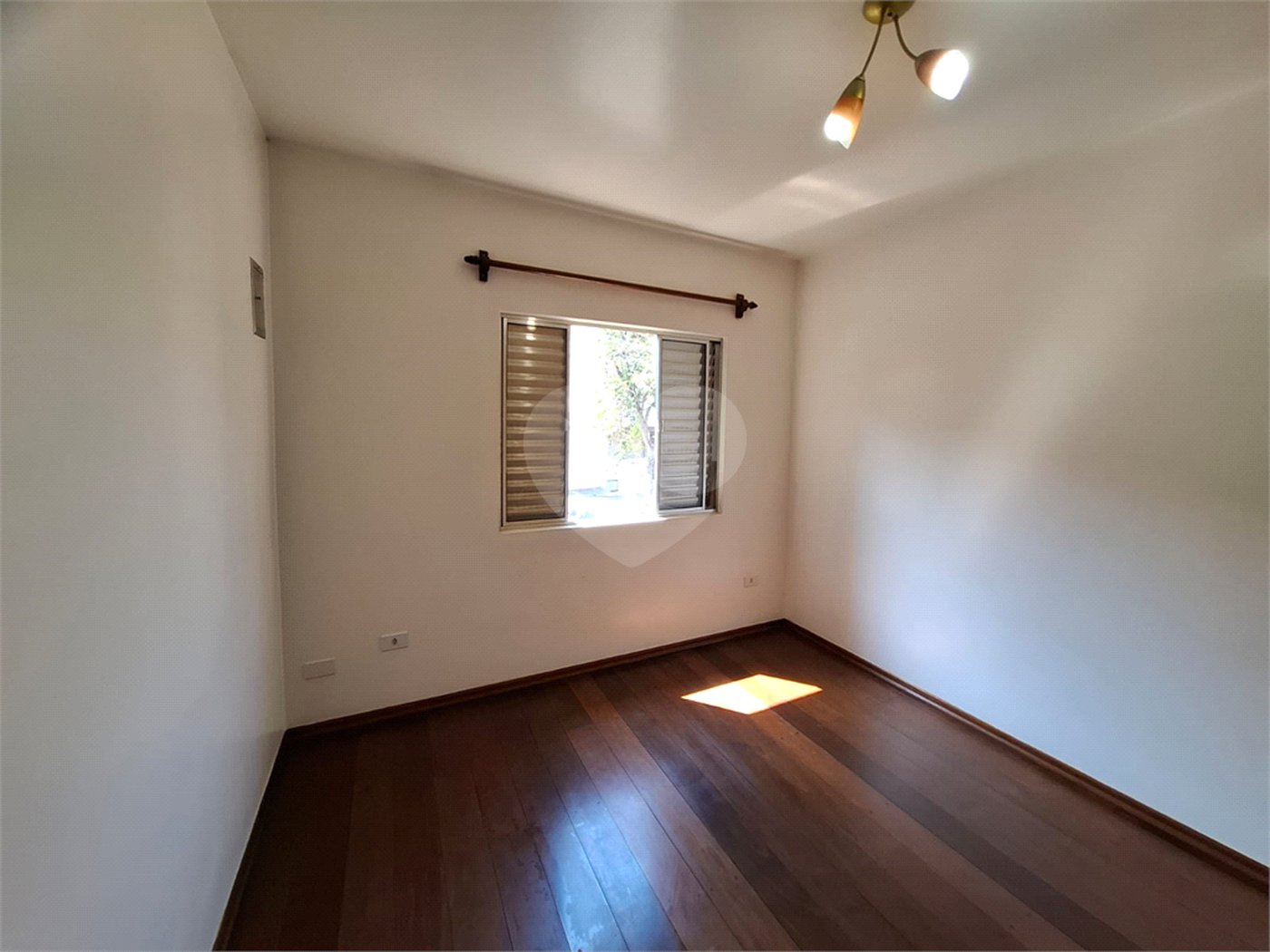 Sobrado à venda com 3 quartos no Brasilândia, São Paulo, SP