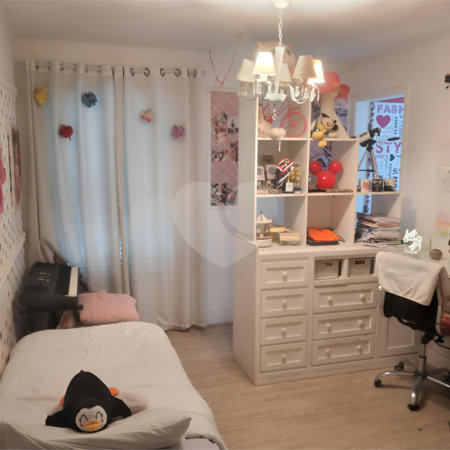 Casa à venda com 6 quartos, sendo 3 suítes, em Jardim Guedala, São Paulo, SP
