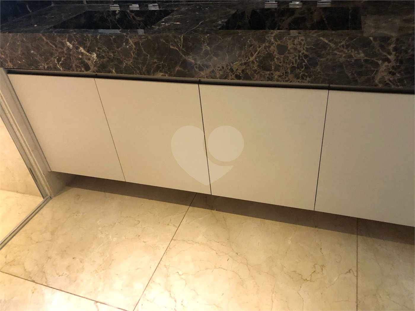 Apartamento à venda com 4 suítes em Vila Suzana, São Paulo, SP