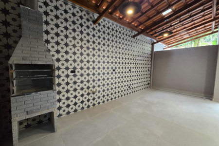 Casa com 2 dormitórios à venda, 89 m² por R$ 700.000,00 - Marapé - Santos/SP