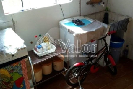 Casa em excelente localização na Vila Prado á venda.