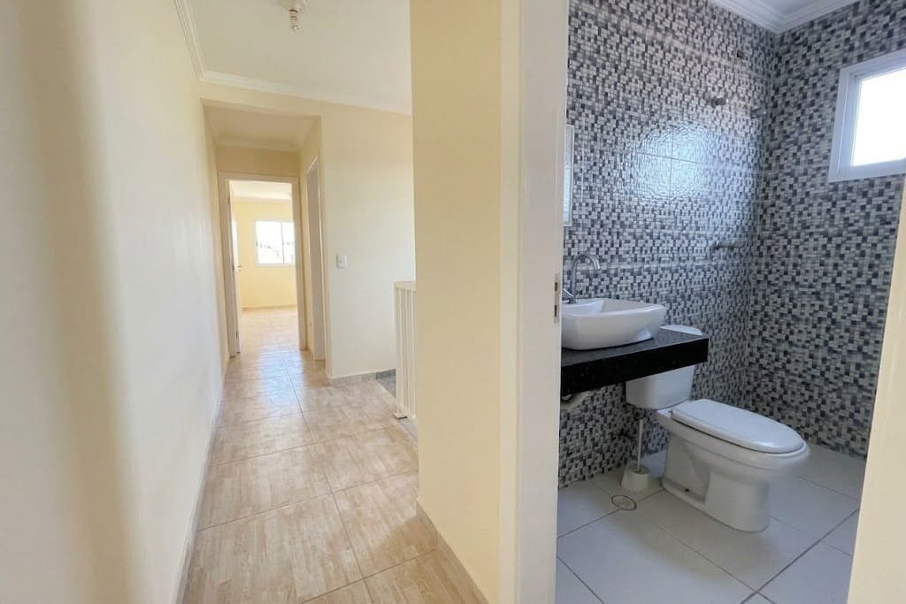 Casa à venda com 3 quartos, sendo 1 suíte, em Jardim Ester, São Paulo - SP