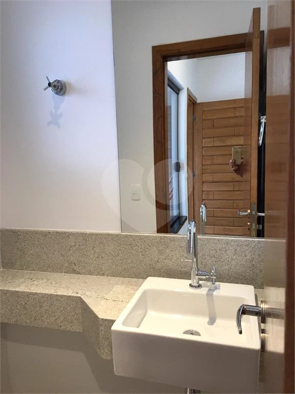 Casa, 3 dormitórios, 1 suíte, 2 vagas, para locação em Água Fria, em São Paulo