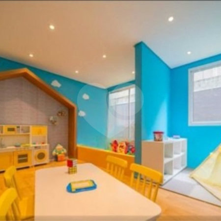 Apartamento com 46m² , 2 dormitórios , à venda na Moóca.