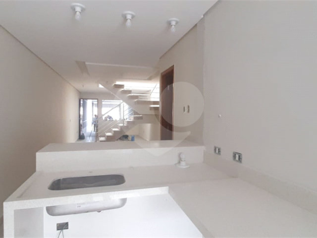 Sobrado à venda com 3 quartos, sendo 1 suíte,  em Vila Mazzei, São Paulo, SP