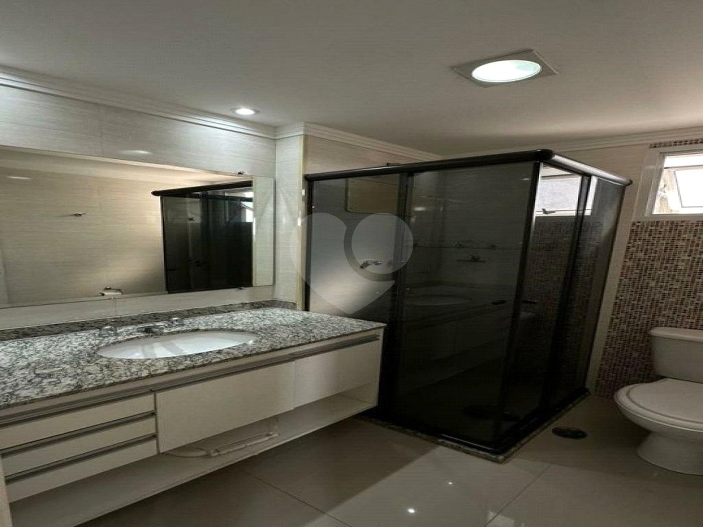 Apartamento à venda com 3 quartos, sendo 1 suíte, em Parque Maria Luiza, São Paulo, SP