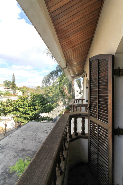 Casa à venda com 5 quartos, sendo 3 suítes, em Jardim São Bento, São Paulo, SP