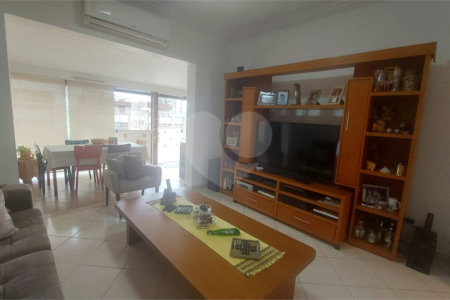 Apartamento à venda com 4 quartos, sendo 2 suítes, em Tijuca, Rio de Janeiro, RJ