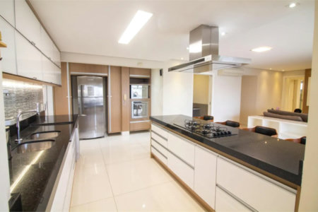 Apartamento à venda com 3 suítes em Jardim Dom Bosco, São Paulo, SP