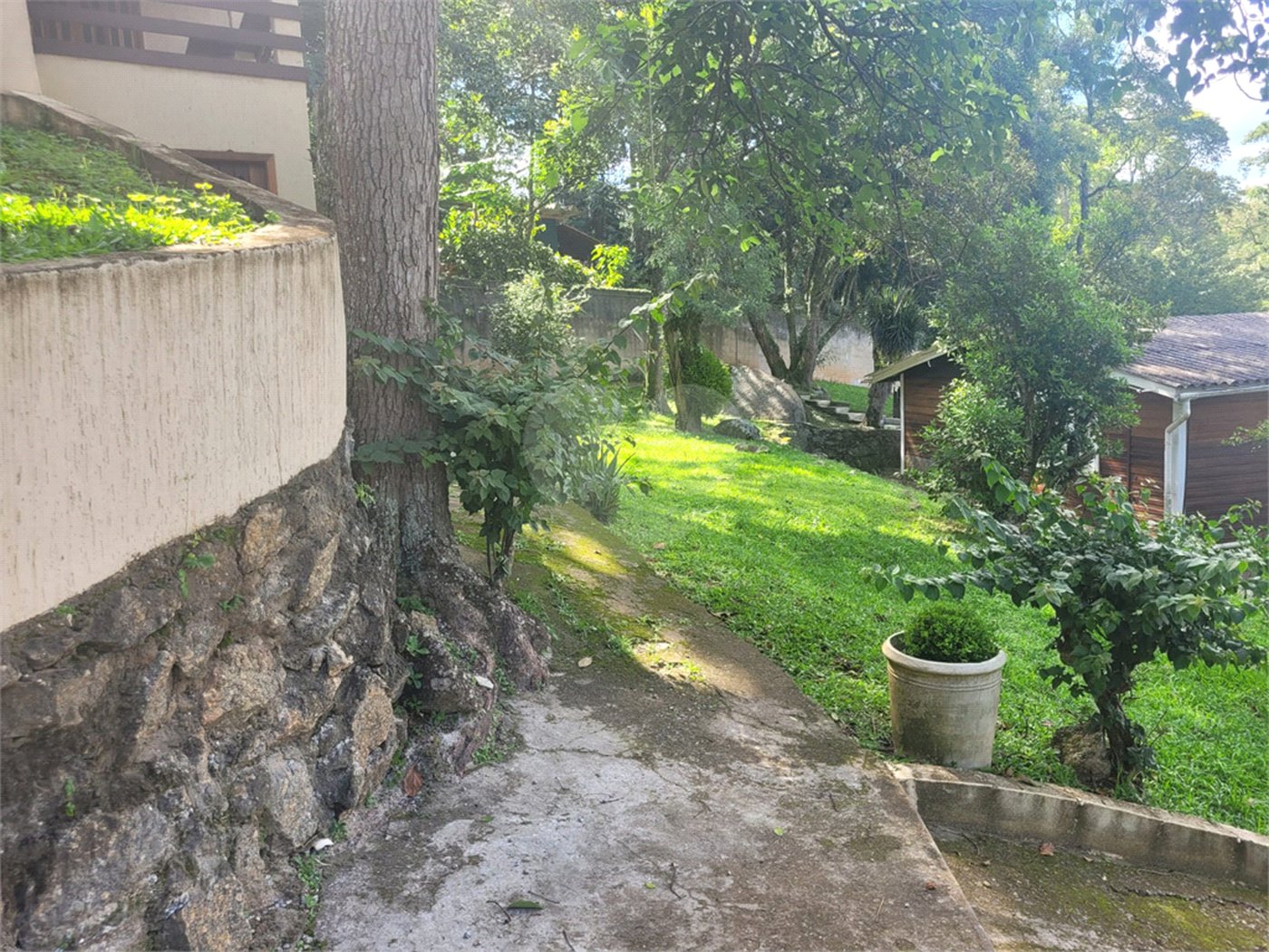 Sítio à venda com 6 quartos, sendo 3 suítes, em Serra da Cantareira, Mairiporã, SP