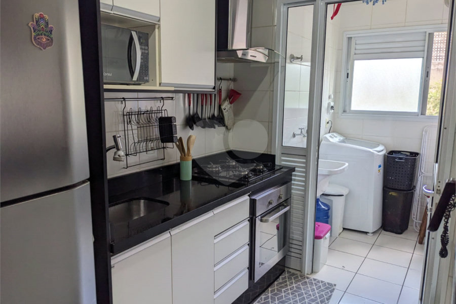 Apartamento à venda com 2 quartos, sendo 1 suíte,  em Jardim Rosa de Franca, Guarulhos, SP