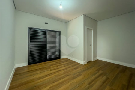 Casa à venda com 3 suítes em Jardim Paulista, Atibaia, SP