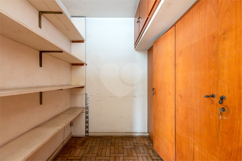 Apartamento à venda com 3 quartos, sendo 1 suíte, em Santa Cecília, São Paulo, SP
