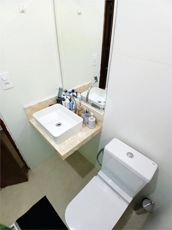 Sobrado à venda com 3 quartos, sendo 1 suíte,  em Tremembé, São Paulo, SP