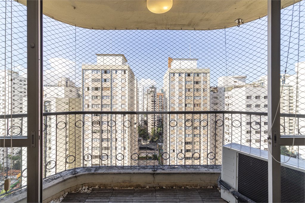 Apartamento à venda com 4 quartos, sendo 2 suítes, em Indianópolis, São Paulo, SP