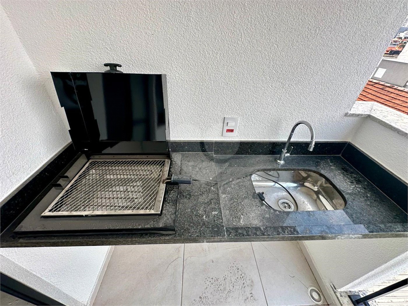 Apartamento à venda com 3 quartos, sendo 1 suíte,  em Chora Menino, São Paulo, SP