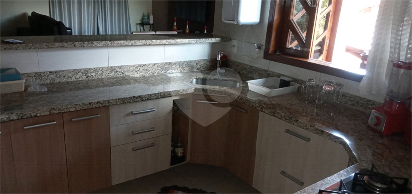 Chácara à venda com 3 quartos, sendo 2 suítes,  em Monterrey, Louveira, SP