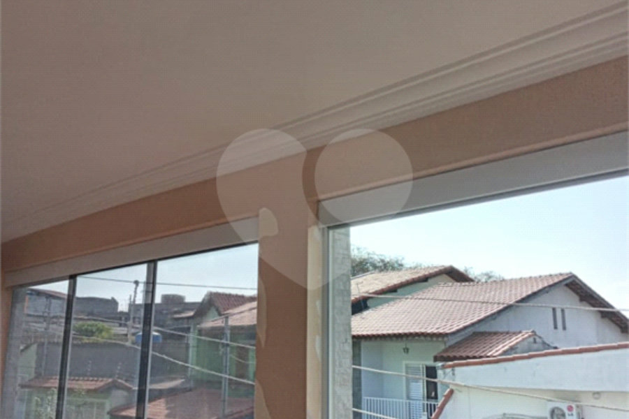 Sobrado à venda com 3 quartos, sendo 1 suíte, em Jardim Santa Beatriz, Guarulhos, SP