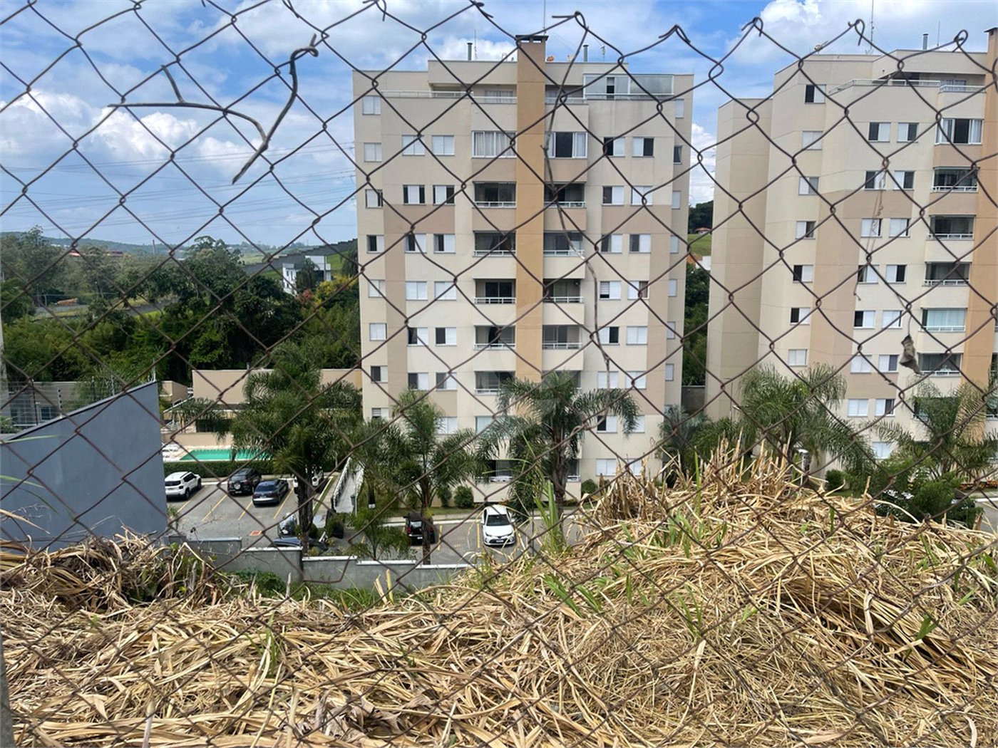 Terreno à venda em Vila Nova Socorro, Mogi das Cruzes, SP