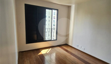 Apartamento à venda com 4 quartos, sendo 2 suítes,  em Jardim Parque Morumbi, São Paulo, SP