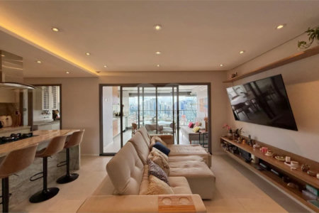 Apartamento à venda com 3 suítes em Santo Amaro, São Paulo, SP