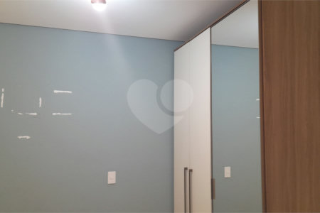 Casa à venda com 2 suítes no condomínio Residencial Matos, São Paulo - SP