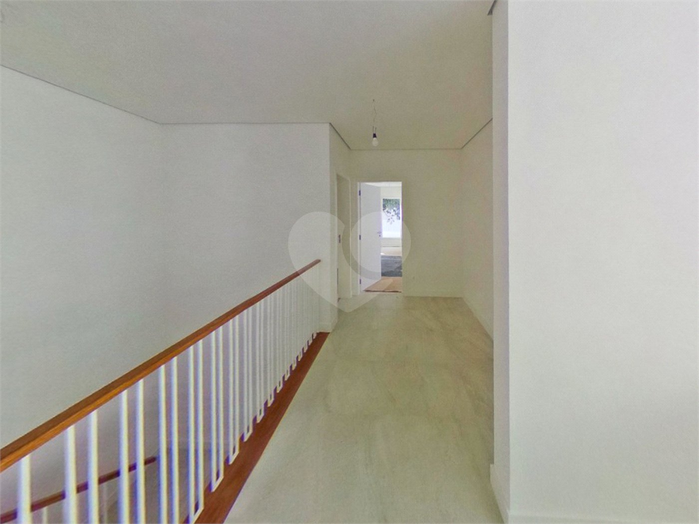 Casa à venda com 4 quartos, sendo 3 suítes,  em Jardim Marajoara, São Paulo, SP