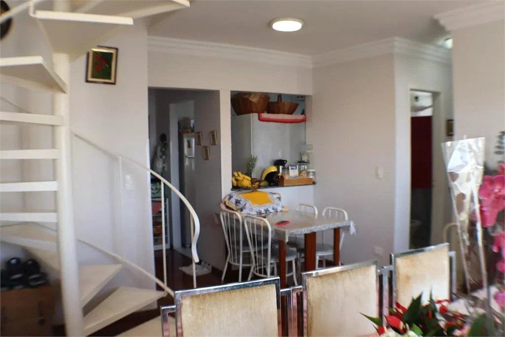 Duplex à venda com 3 quartos, sendo 1 suíte,  em Vila Boa Vista, Barueri, SP