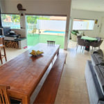 Casa à venda com 4 quartos, sendo 2 suítes, no condomínio Marinas, Bom Jesus dos Perdões - SP