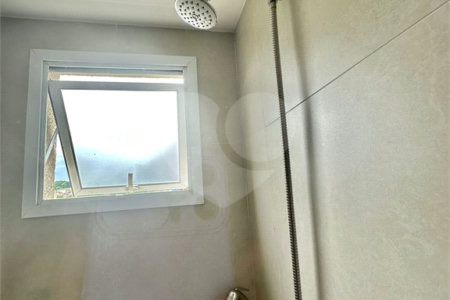 Apartamento à venda com 3 quartos, sendo 1 suíte,  em Vila Andrade, São Paulo, SP