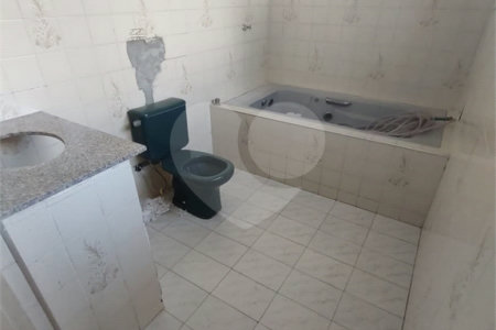 Casa à venda com 3 quartos, sendo 1 suíte, em Jardim das Palmeiras, Várzea Paulista, SP