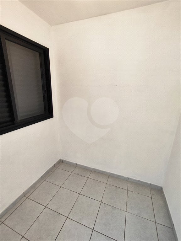 Apartamento à venda com 3 quartos, sendo 1 suíte,  em Vila Ester (zona Norte), São Paulo, SP