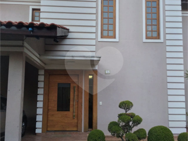 Casa à venda com 4 quartos, sendo 3 suítes,  no condomínio Da Serra, São Paulo - SP