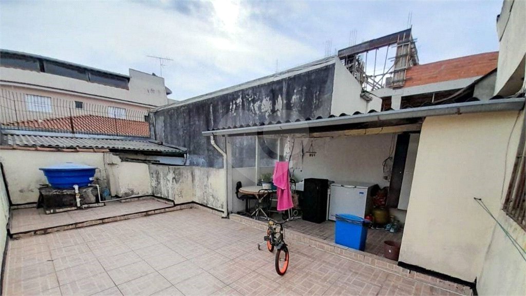 Sobrado à venda com 4 quartos em Vila Firmiano Pinto, São Paulo, SP