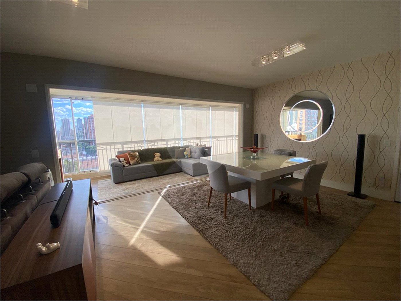Apartamento à venda com 3 suítes em Vila Gomes Cardim, São Paulo, SP