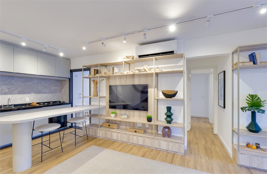 Apartamento à venda com 3 quartos, sendo 1 suíte, em Jardim Marajoara, São Paulo, SP