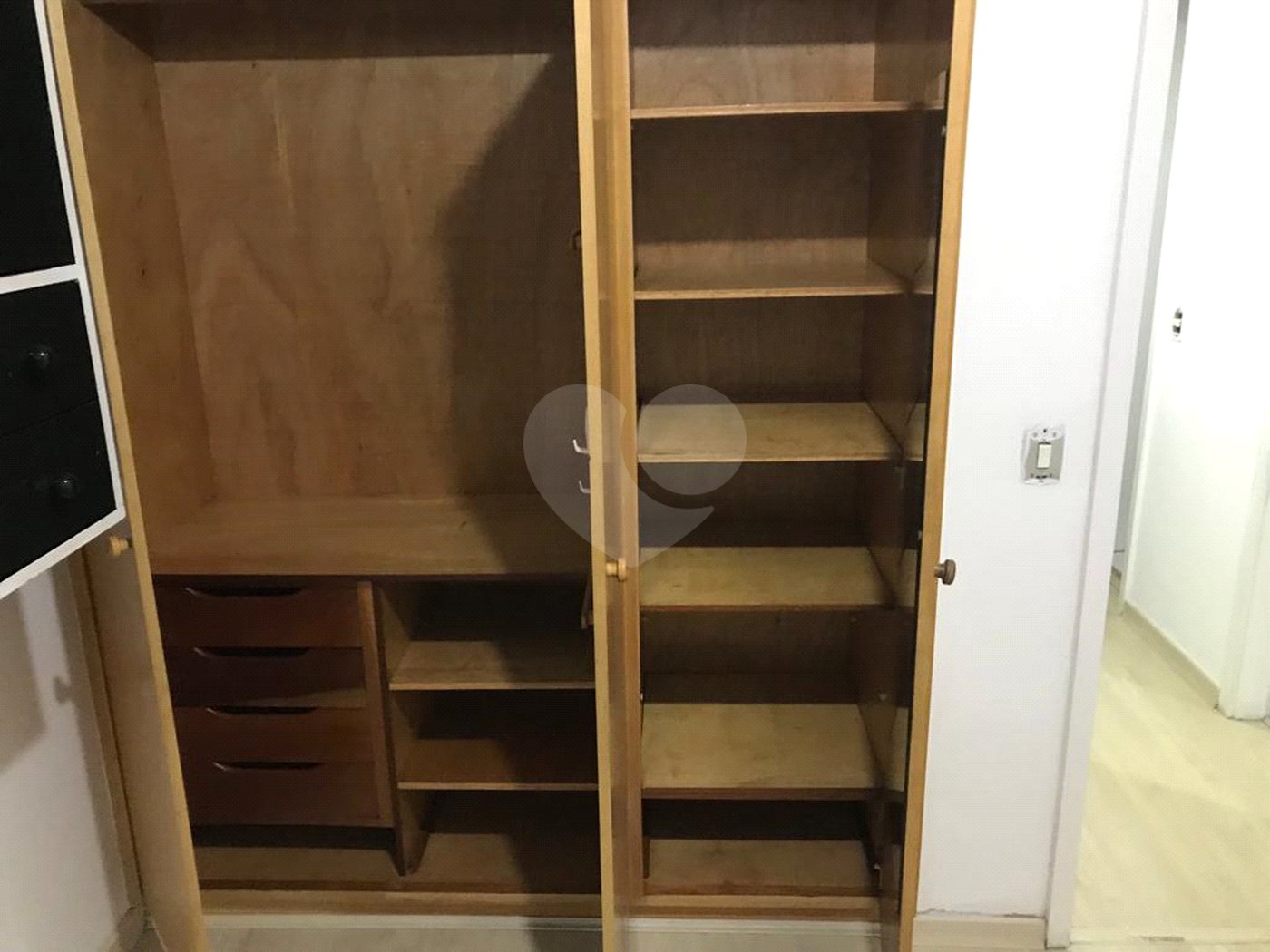 Apartamento à venda com 3 quartos, sendo 1 suíte, em Vila Andrade, São Paulo, SP