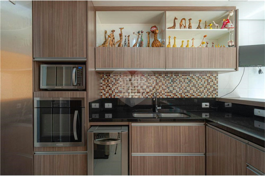 Casa para alugar com 5 quartos, sendo 4 suítes, no condomínio Colinas Japore, São Paulo - SP