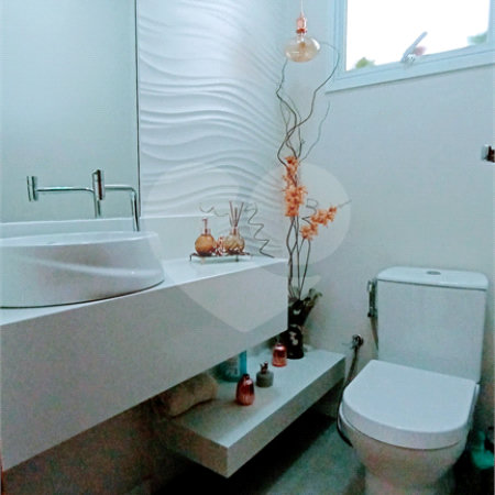 Casa à venda com 3 suítes no condomínio Vila do Sol, Valinhos - SP