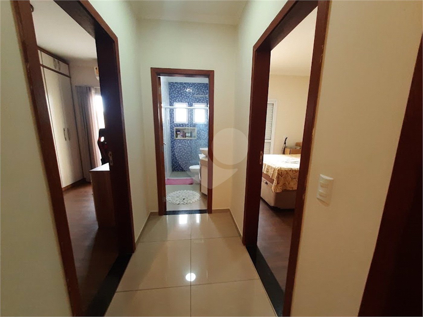 Casa à venda com 3 quartos, sendo 1 suíte, no condomínio Golden Park Residence II, Sorocaba - SP