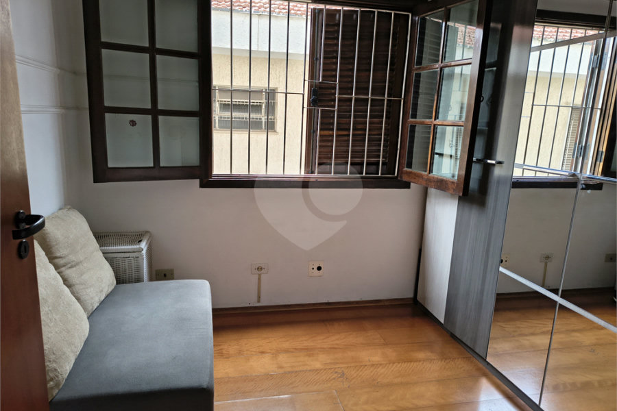 Sobrado à venda com 3 quartos, sendo 1 suíte, em Tremembé, São Paulo, SP