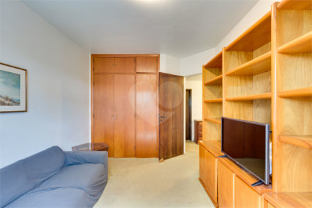 Apartamento à venda com 4 quartos, sendo 2 suítes, em Granja Julieta, São Paulo, SP